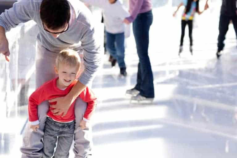 Read more about the article Day 10 Ice Skating and Sledging with the Kids!
