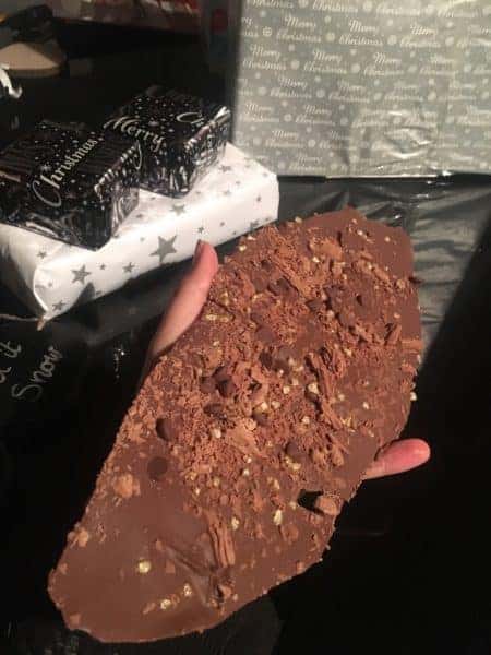 Read more about the article Day 15 Make some Christmas chocolate bark
