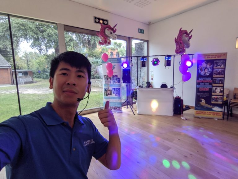 Read more about the article How to have a daytime disco party