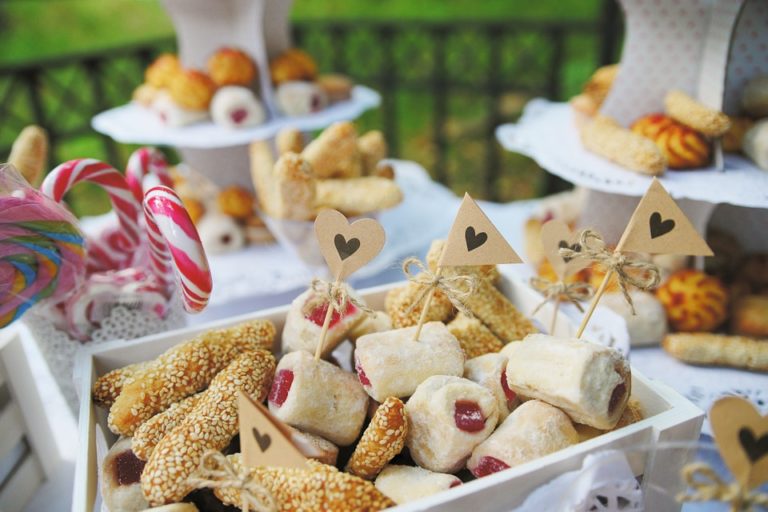 Read more about the article Easy Hot Food Ideas for Children’s Parties