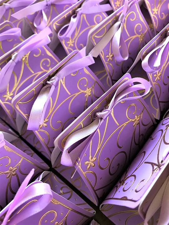 Read more about the article What To Put In Children’s Party Bags By Age