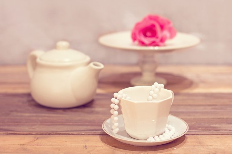 Read more about the article How to host the ultimate tea party at home